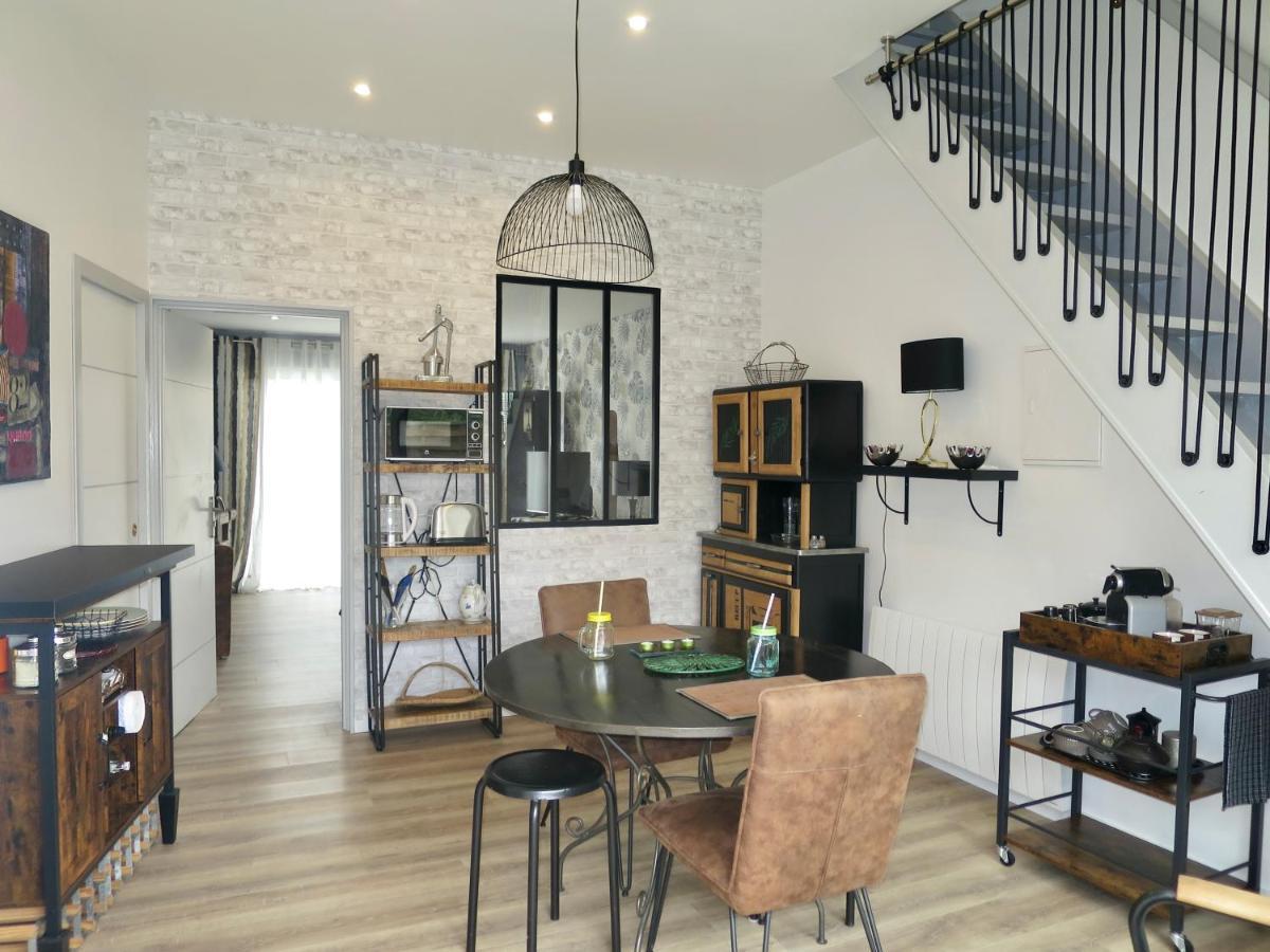 Duplex Contemporain Terrasse Exterieure Parking Apartamento Leves Exterior foto