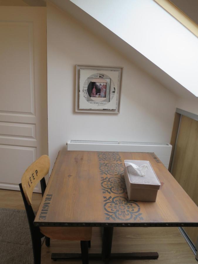 Duplex Contemporain Terrasse Exterieure Parking Apartamento Leves Exterior foto