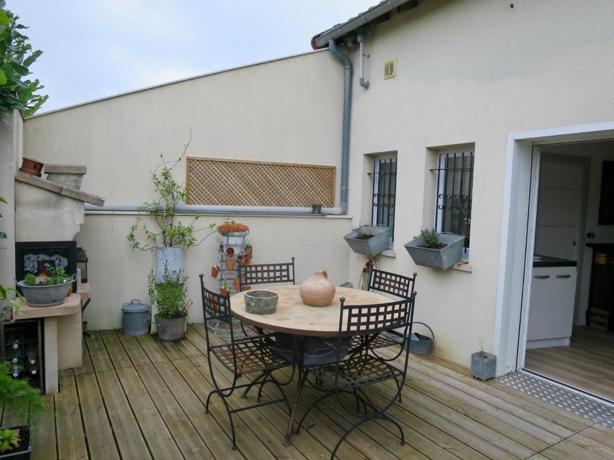 Duplex Contemporain Terrasse Exterieure Parking Apartamento Leves Exterior foto