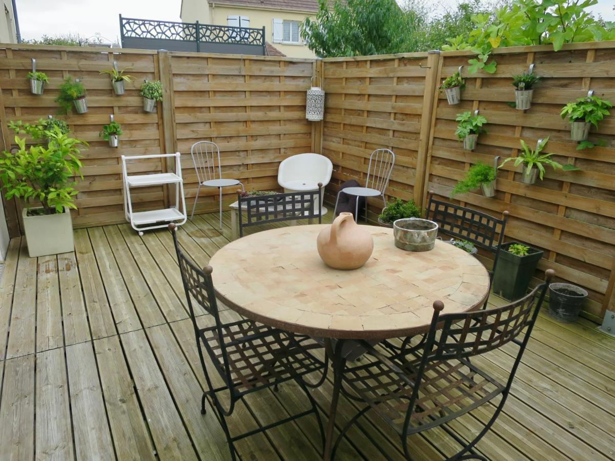 Duplex Contemporain Terrasse Exterieure Parking Apartamento Leves Exterior foto