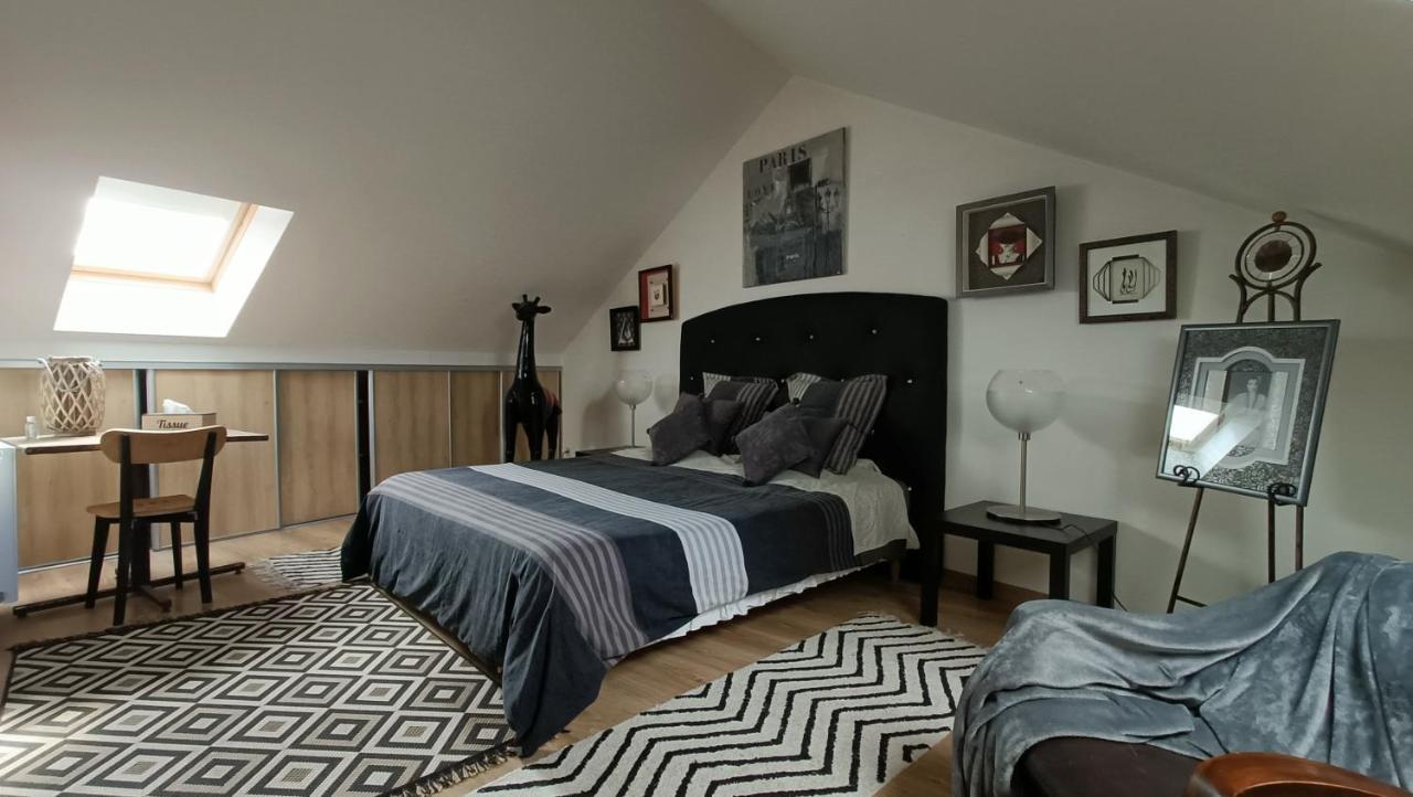 Duplex Contemporain Terrasse Exterieure Parking Apartamento Leves Exterior foto
